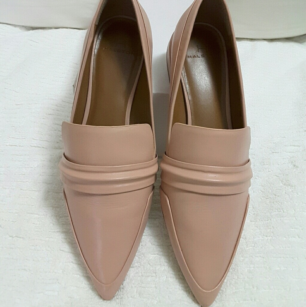 Halston Moyen Savannah  Flats Size 9M